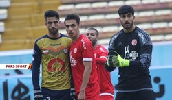 منوچهری: متاسفام یک مدیر کارواش در فوتبال ایران مدیریت می‌کند