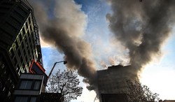 ‏مراسم گرامیداشت شهدای آتش نشان پیش ‏از بازی پرسپولیس و گسترش فولاد تبریز