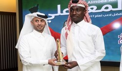 مهاجم رقیب ذوب آهن بهترین بازیکن سال ۲۰۱۷ قطر شد+عکس