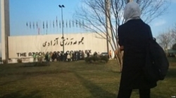 پلیس‌های زن دوباره از ابتدای صبح در ورزشگاه آزادی