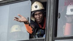 گرفتار شدن صدها کارگر معدن در آفریقای جنوبی