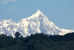 مرگ دو کوهنورد هندی در تلاش برای فتح سومین قله بلند جهان
