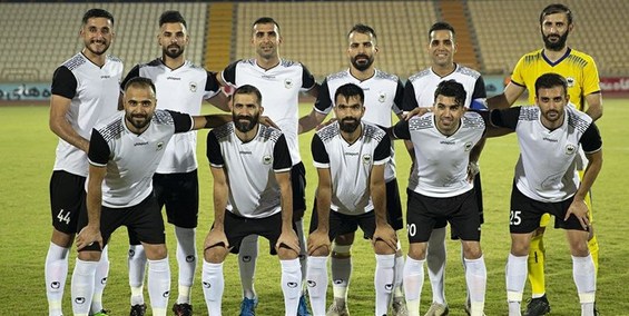 سرمربی شاهین بوشهر: به جام حذفی به چشم بازی های دوستانه نگاه می کنیم