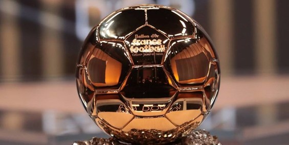 توپ طلای هفتم به لیونل مسی رسید/لواندوفسکی برنده جایزه بهترین گلزن فوتبال جهان+تصاویر
